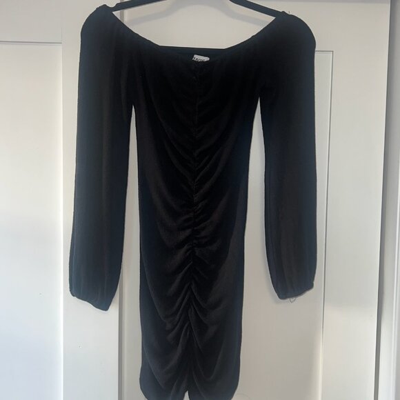 Princess Polly Off The Shoulder Long Sleeve Mini Dress Ruched - Picture 1 of 3